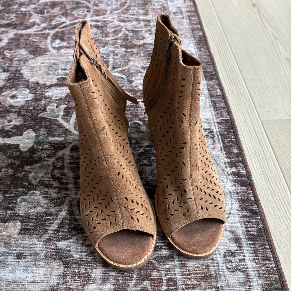 Toms majorca perforated